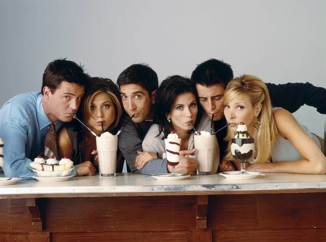 Học Tiếng Anh Hiệu Quả Qua Phim "Friends": Phương Pháp Luyện Nghe Tiếng Anh tự nhiên và thú vị 1 Học tiếng Anh hiệu quả qua phim Friends